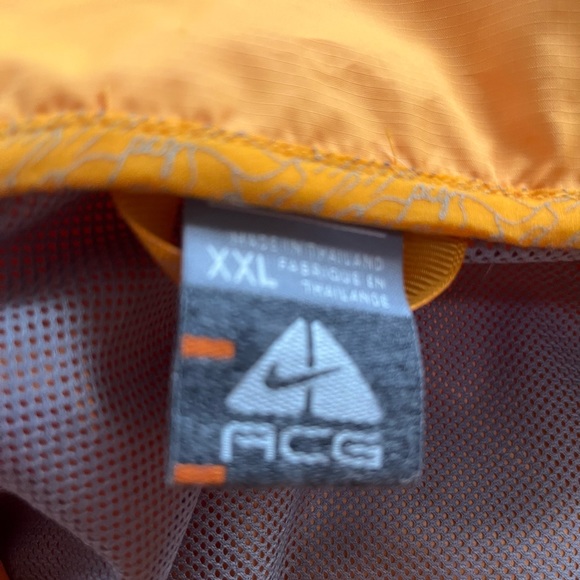 Nike ACG Windbreaker - Picture 8 of 10
